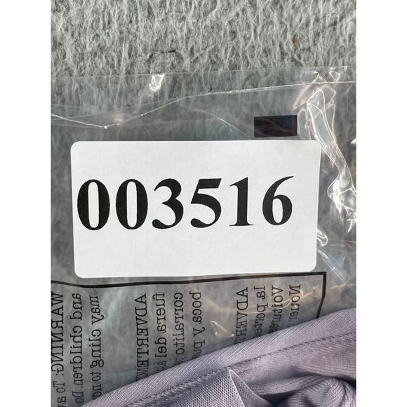 Under Armour Sports Bra Small Purple Active Crisscross Strap RN#96510 CA#41095 - Picture 5 of 5